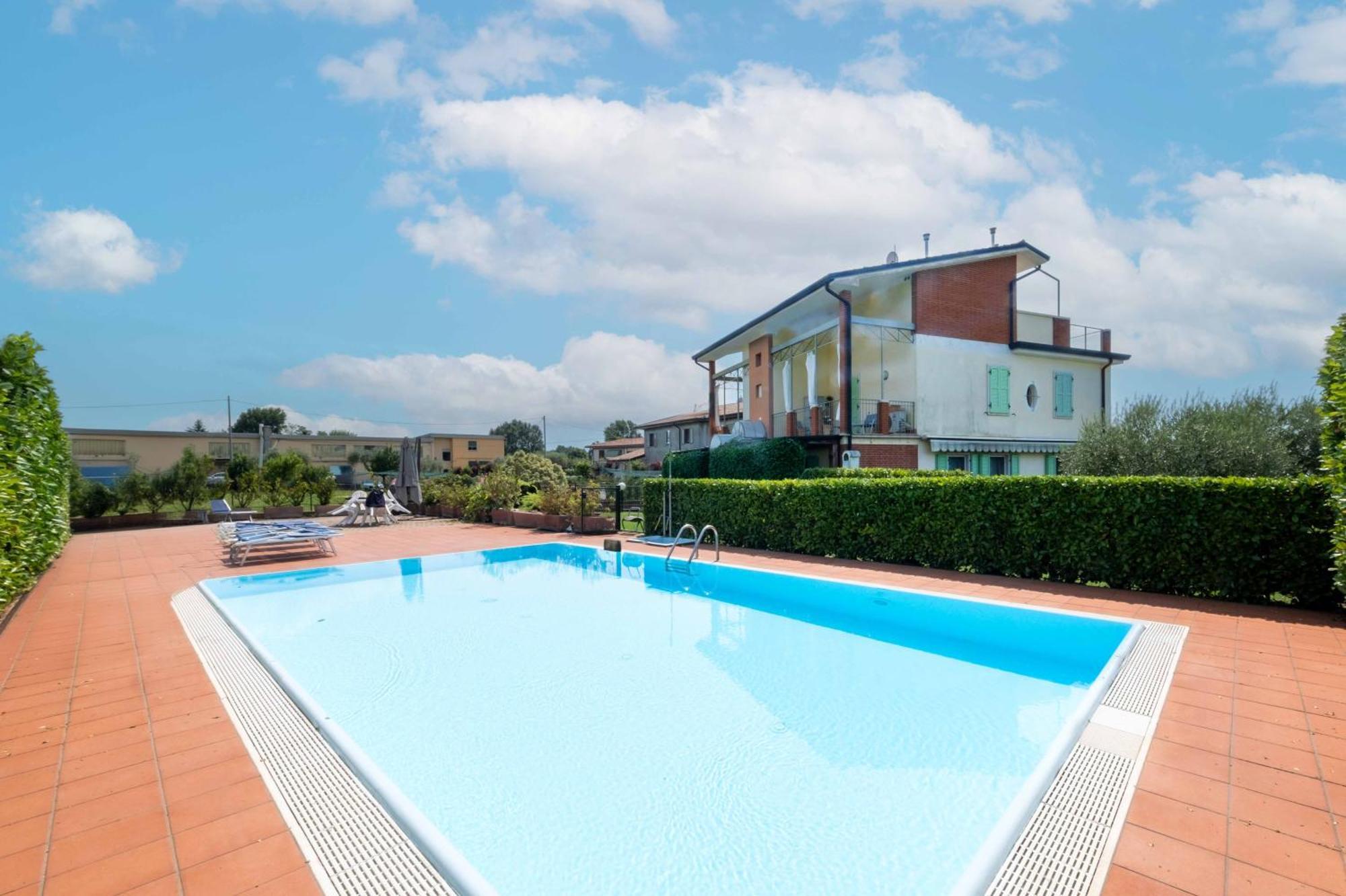 Apartmentsgarda - Rosa Chiare Bardolino Exteriér fotografie